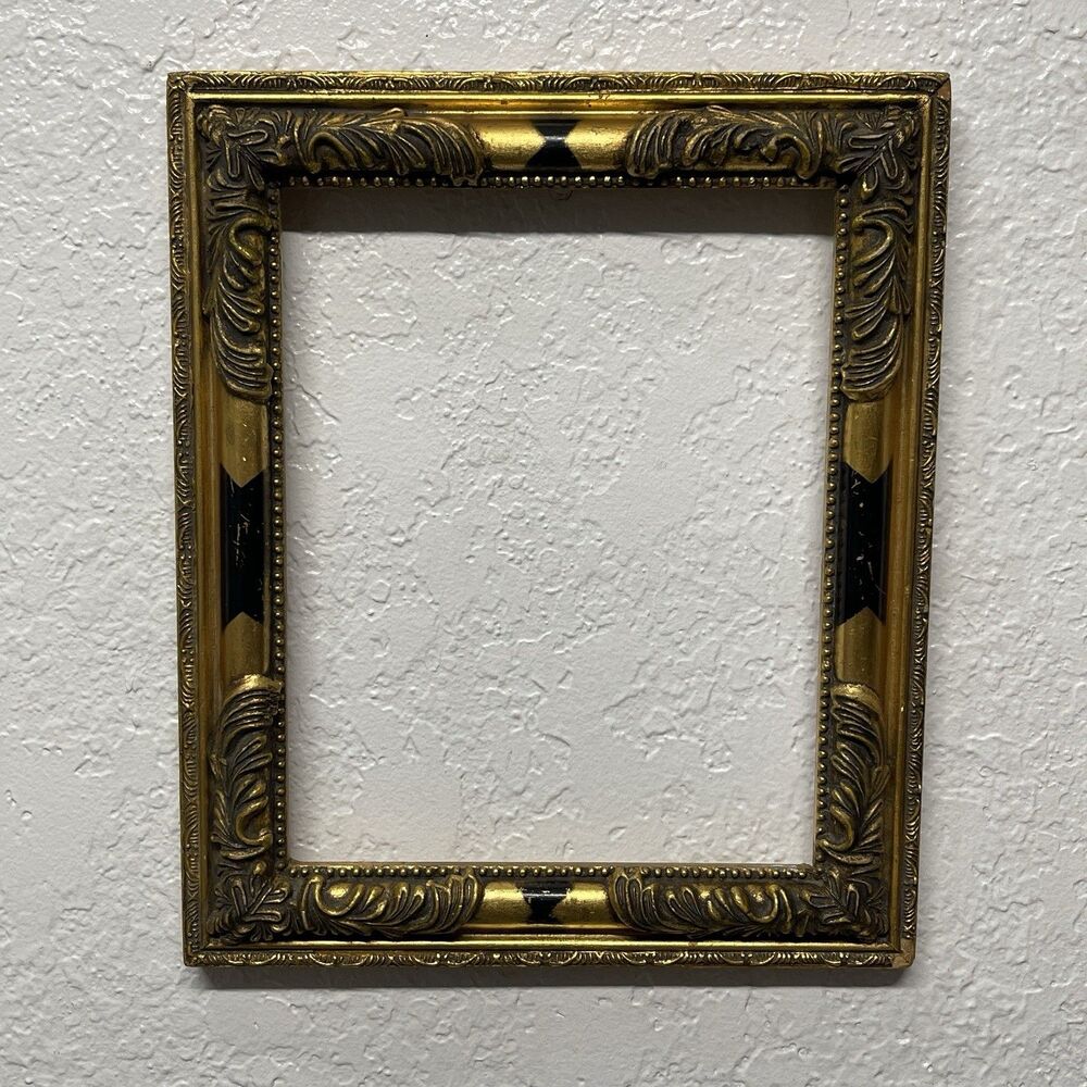 VTG Baroque Gold Gilt Wood Ornate Picture Frame 10.5x12.5x1” No Glass or Backing